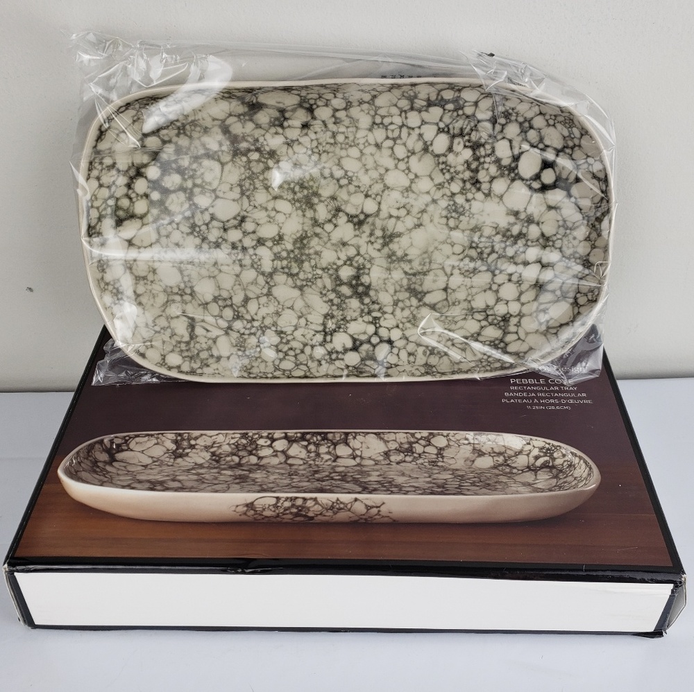 RECTANGULAR TRAY